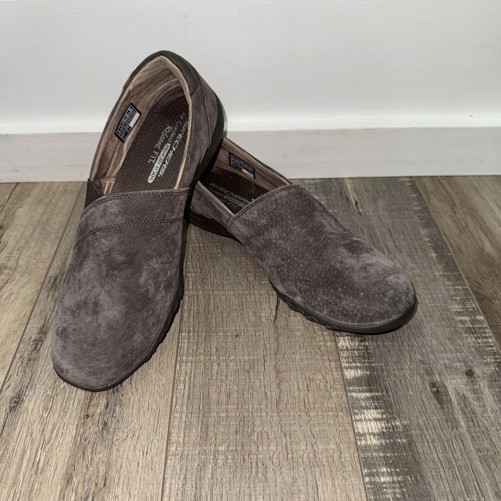 Skechers Women's Breathe Easy Kindred Loafers Size 9 SN 100377 Color Chocolate